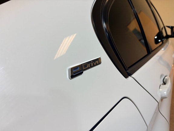 BMW 330e 6 of 26