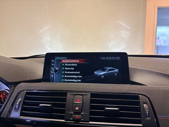 BMW 330e 15 of 26
