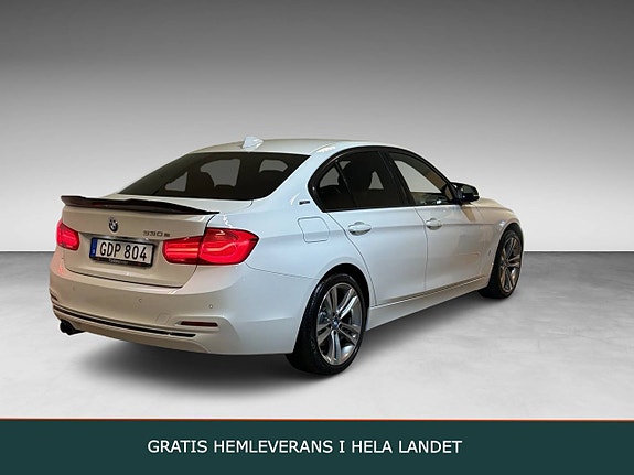 BMW 330e 2 of 26
