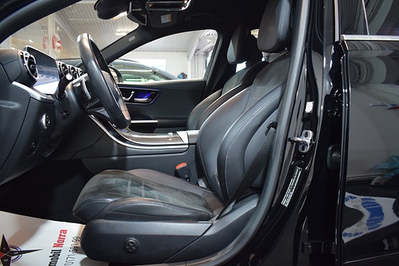 Mercedes-Benz C300 9 of 24