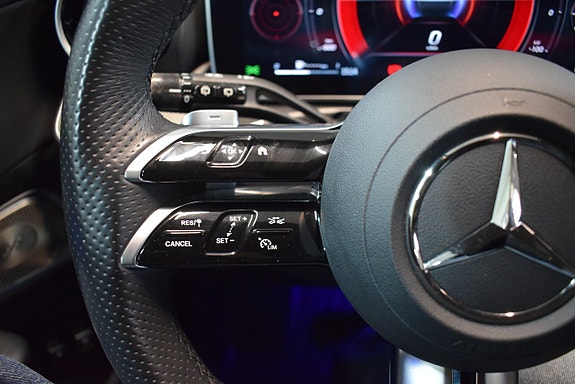 Mercedes-Benz C300 19 of 24