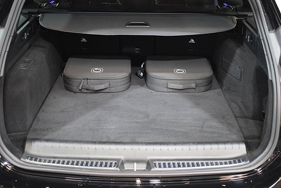 Mercedes-Benz C300 5 of 24