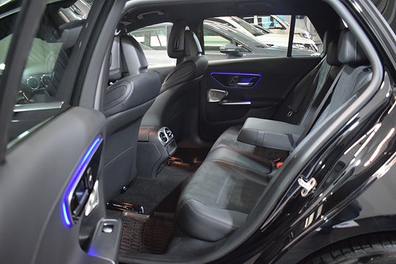 Mercedes-Benz C300 15 of 24