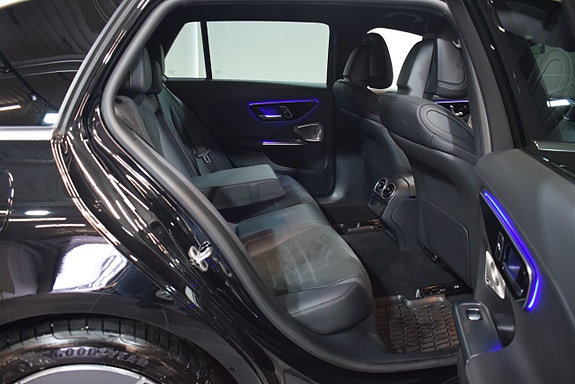Mercedes-Benz C300 14 of 24