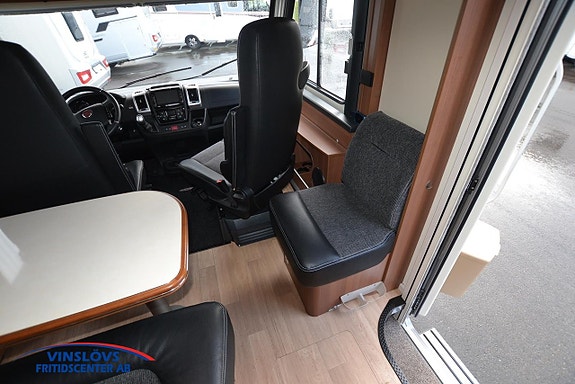 LMC I 695 6 of 12