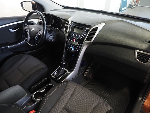 Hyundai i30 11 of 25
