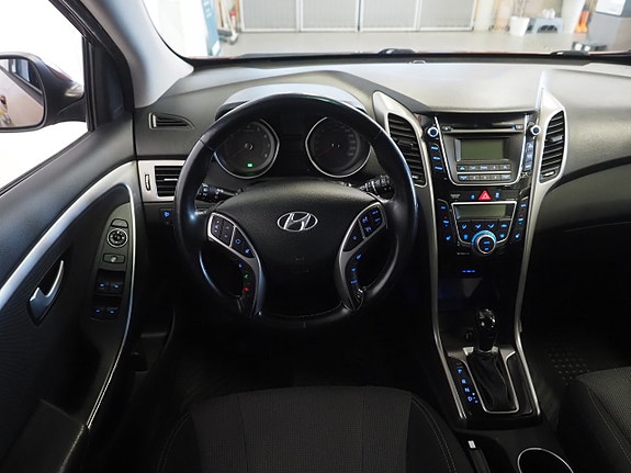 Hyundai i30 13 of 25