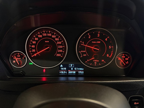 BMW 320d 25 of 29