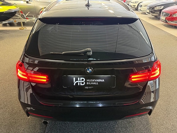 BMW 320d 5 of 29