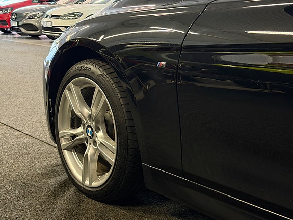 BMW 320d 19 of 29