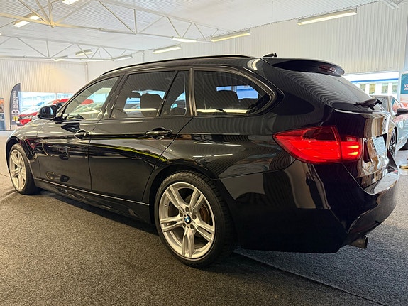 BMW 320d 4 of 29