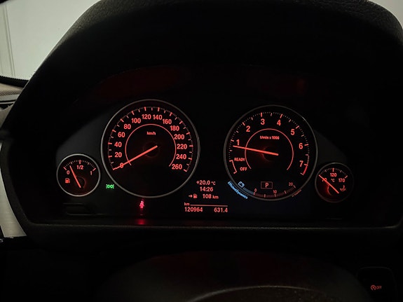 BMW 320i 27 of 30