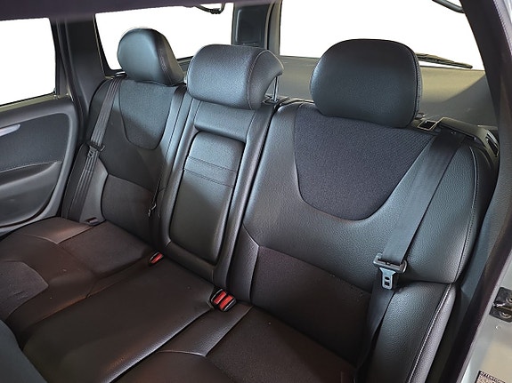 Volvo XC70 9 of 14