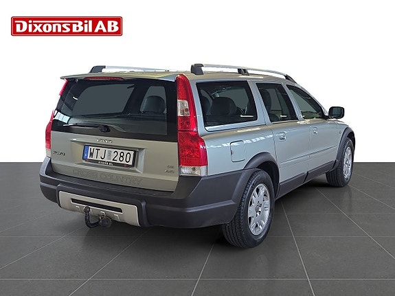 Volvo XC70 4 of 14