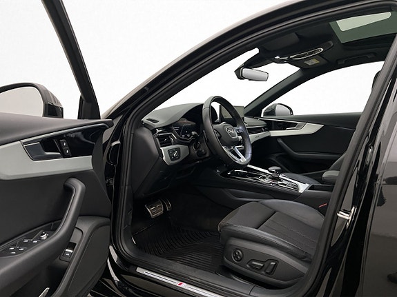 Audi A4 9 of 30