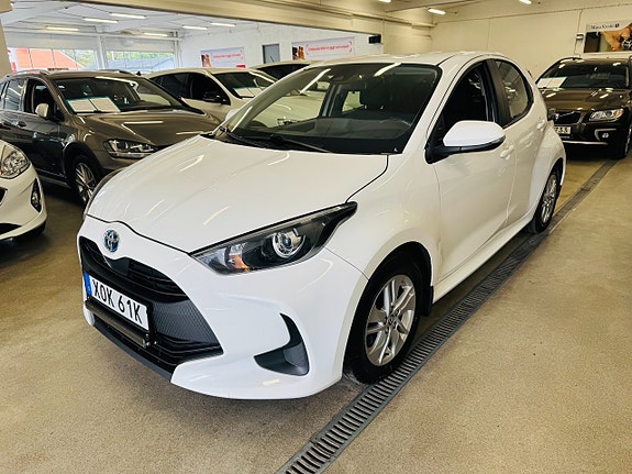 Toyota Yaris 14 of 25