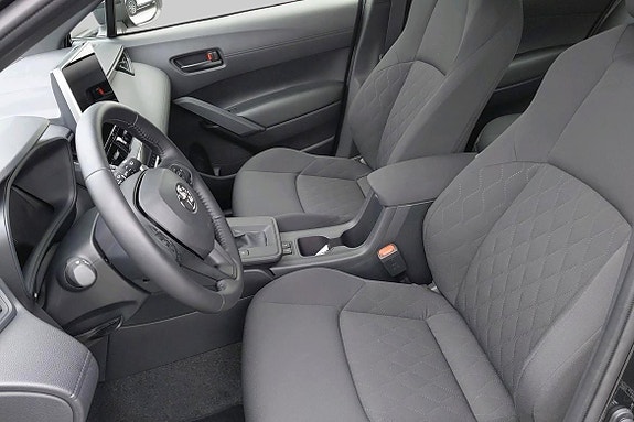 Toyota Corolla Cross 6 of 10