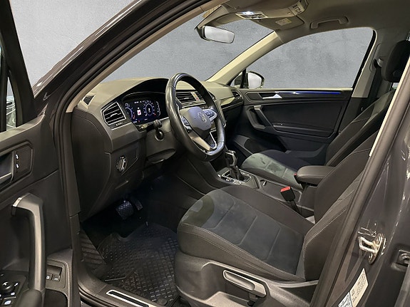 Volkswagen Tiguan 10 of 27