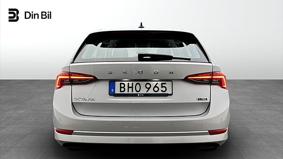 Skoda Octavia 5 of 19