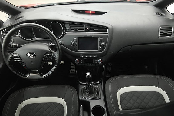 Kia Ceed 16 of 19