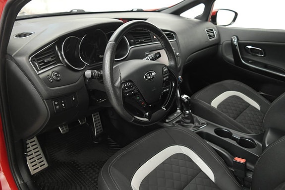 Kia Ceed 8 of 19