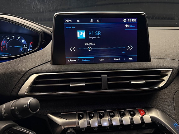 Peugeot 5008 25 of 29