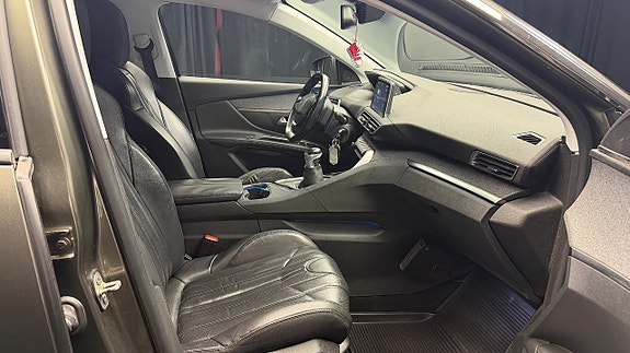 Peugeot 5008 13 of 29