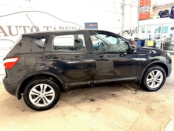 Nissan Qashqai 4 of 12