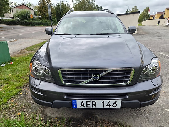 Volvo XC90 3 of 6