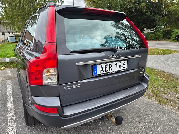 Volvo XC90 4 of 6