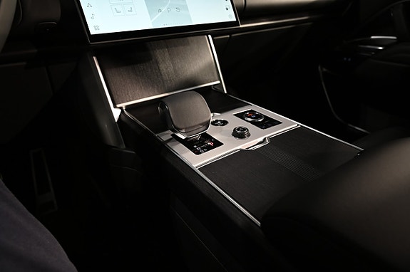 Land Rover Range Rover 16 of 25