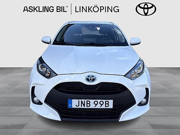 Toyota Yaris 6 of 14