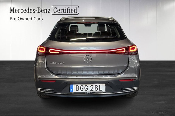Mercedes-Benz EQA250 16 of 27