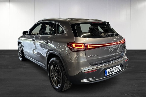 Mercedes-Benz EQA250 3 of 27