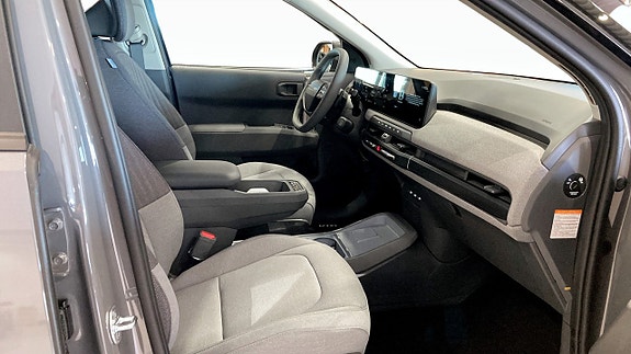 Kia EV3 3 of 12
