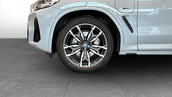 BMW X3 9 of 9