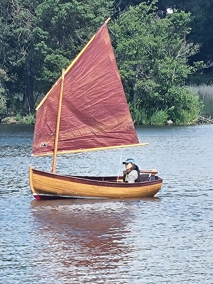 Jolle 2 of 5
