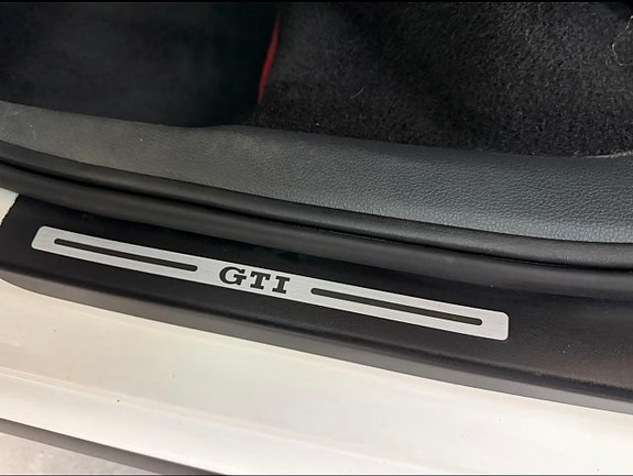 Volkswagen Polo 10 of 20
