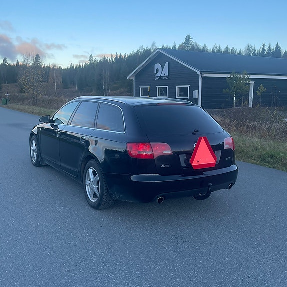 Audi A6 4 of 5