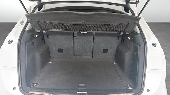 Audi Q5 10 of 12
