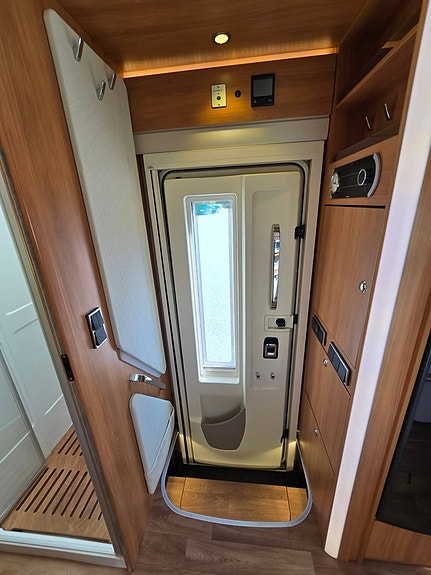 Hymer DuoMobil 634 Ed-S 17 of 17