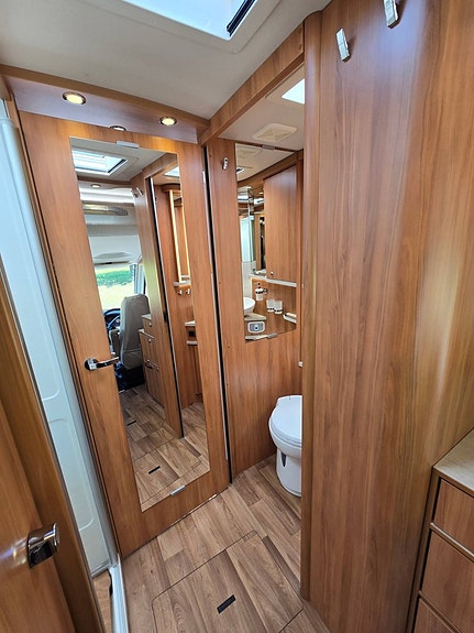 Hymer DuoMobil 634 Ed-S 14 of 17