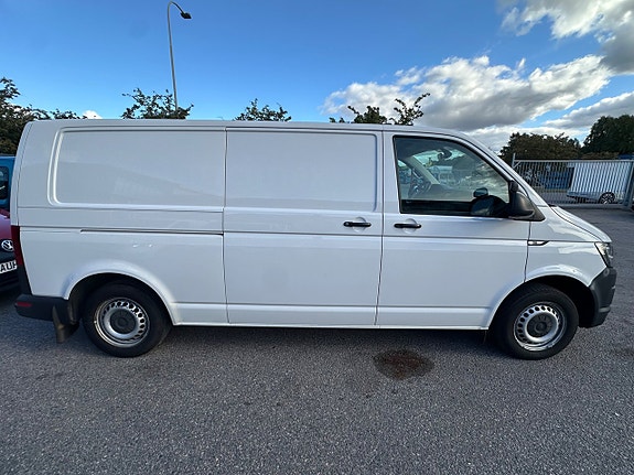 Volkswagen Transporter 3 of 10