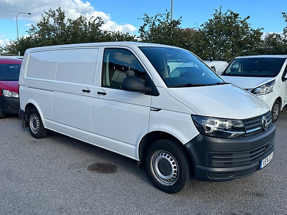 Volkswagen Transporter 2 of 10