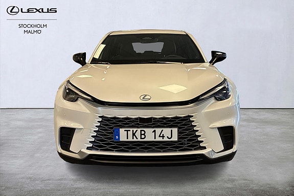 Lexus LBX 5 of 25