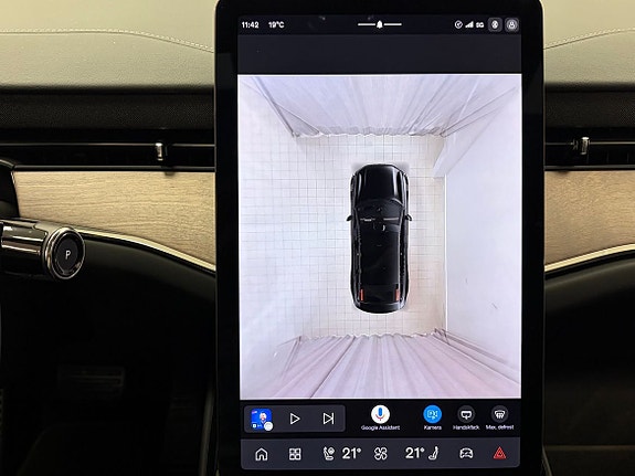 Volvo ES90 19 of 25