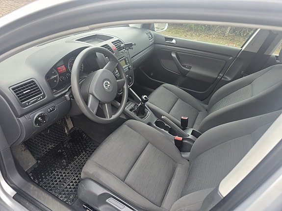Volkswagen Golf V 12 of 14