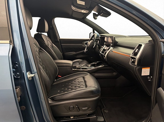 Kia Sorento 28 of 30