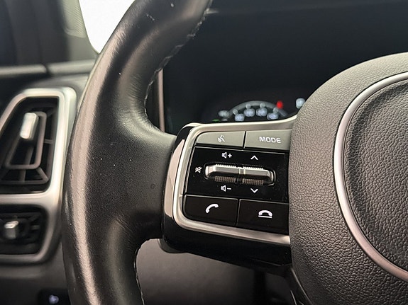 Kia Sorento 17 of 30