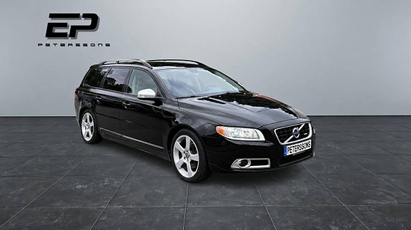 Volvo V70 2 of 9